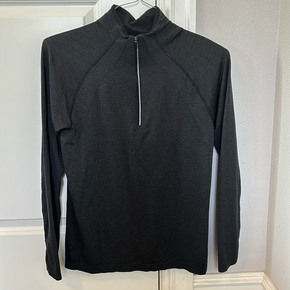Lululemon Men’s Half Zip Pullover
